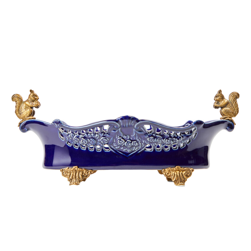 Чаша темно-синего цвета из фарфора с бронзовыми фигурками белок Eden Garden porcelain and bronze Темно-синий Бронза Чаша темно-синего цвета из фарфора с бронзовыми фигурками белок Eden Garden porcelain and bronze Темно-синий Бронза в Твери | Loft Concept