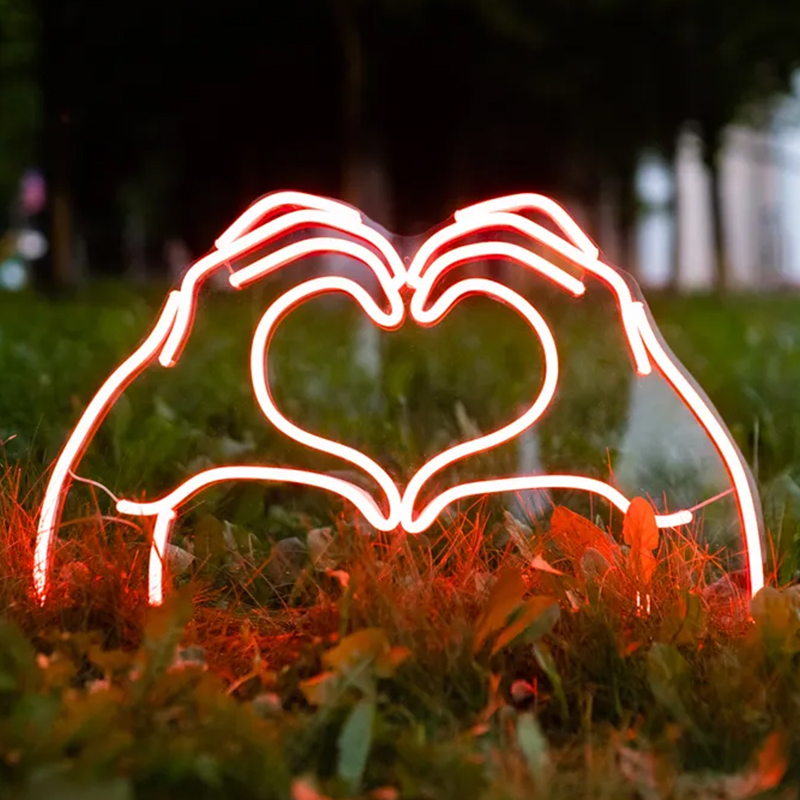 Неоновая лампа Heart Hands Neon Lamp Красный Прозрачный Неоновая лампа Heart Hands Neon Lamp Красный Прозрачный в Твери | Loft Concept