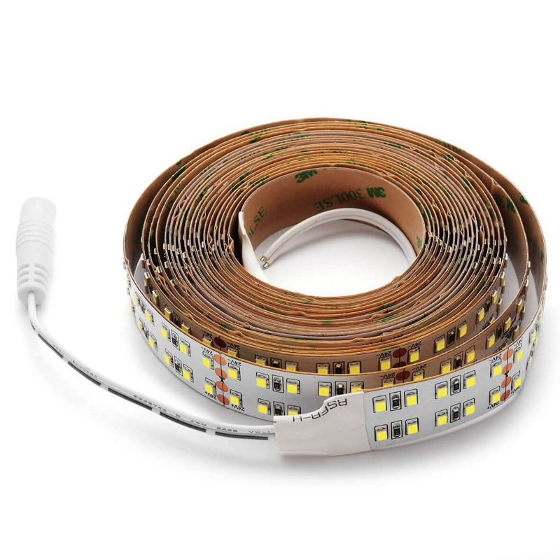 Светодиодная лента 38W/m 240LED/m 2835SMD холодный белый 5M Белый Светодиодная лента 38W/m 240LED/m 2835SMD холодный белый 5M Белый в Твери | Loft Concept