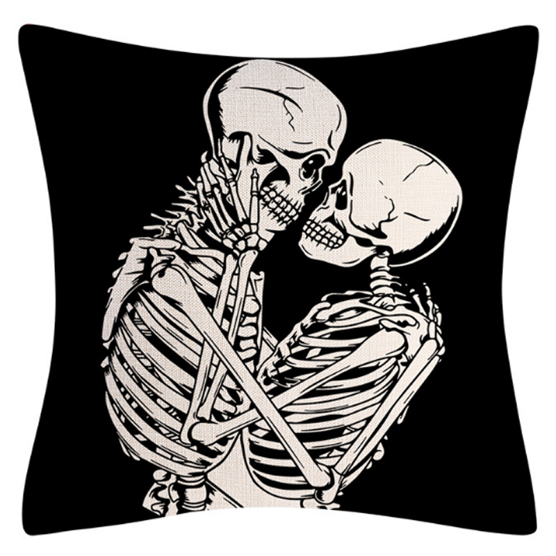 Подушка на Хэллоуин Skeleton in love Черно-белый Подушка на Хэллоуин Skeleton in love Черно-белый в Твери | Loft Concept