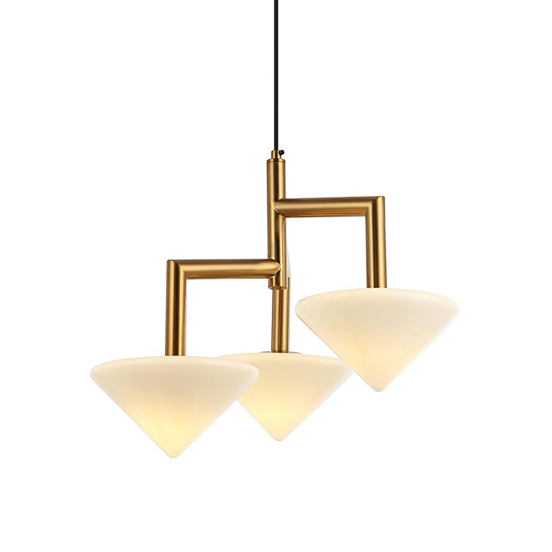 Люстра Acantha Gold Lamp Золотой Белый Люстра Acantha Gold Lamp Золотой Белый в Твери | Loft Concept