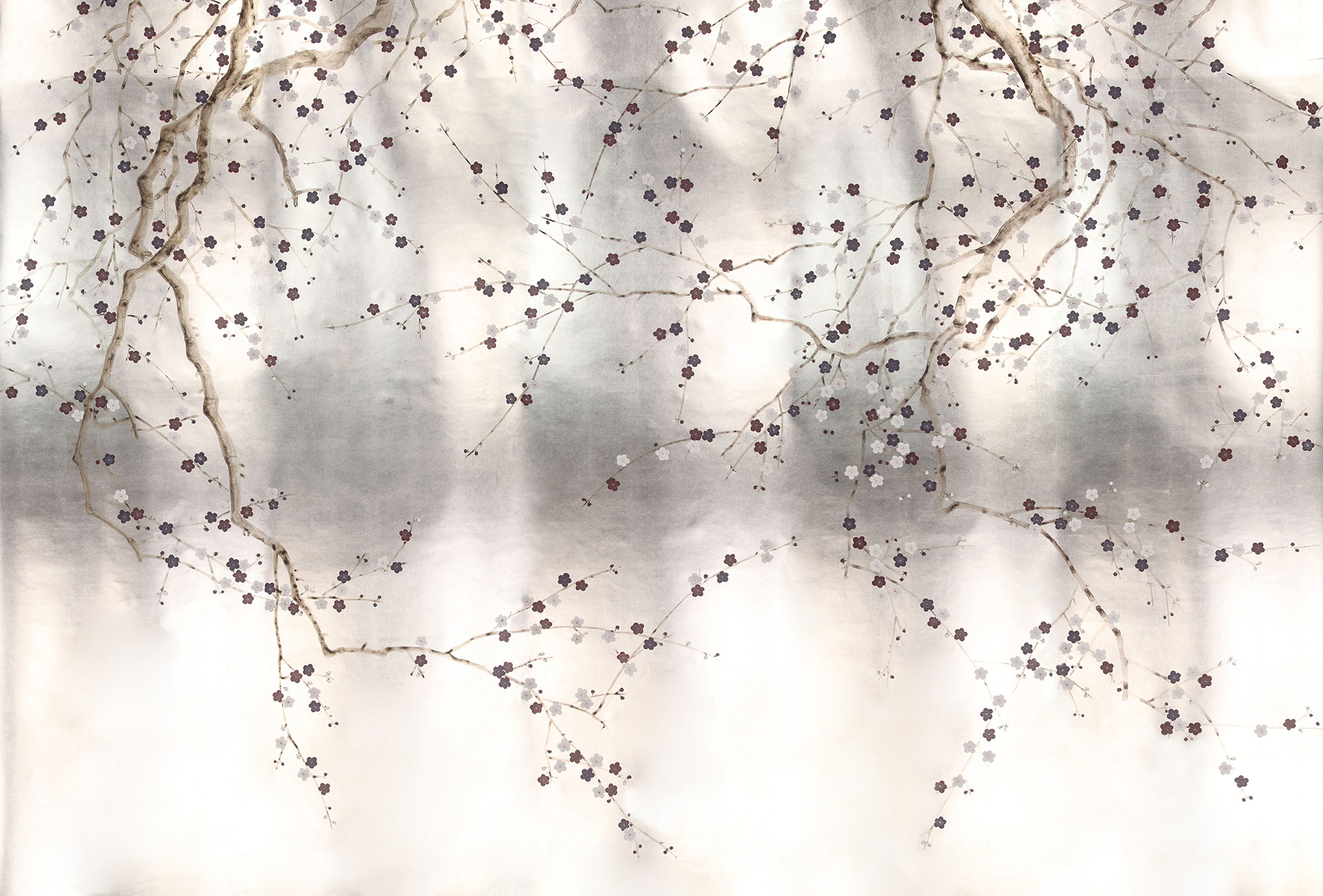 Обои ручная роспись Plum Blossom Lavender on Tarnished Silver gilded paper Обои ручная роспись Plum Blossom Lavender on Tarnished Silver gilded paper - постер Loft-Concept в Твери