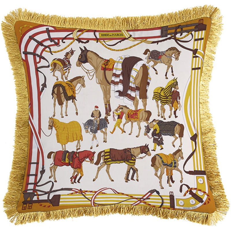 Декоративная подушка Hermes Horses Beige 133 Бежевый Желтый Коричневый Золотой Декоративная подушка Hermes Horses Beige 133 Бежевый Желтый Коричневый Золотой в Твери | Loft Concept