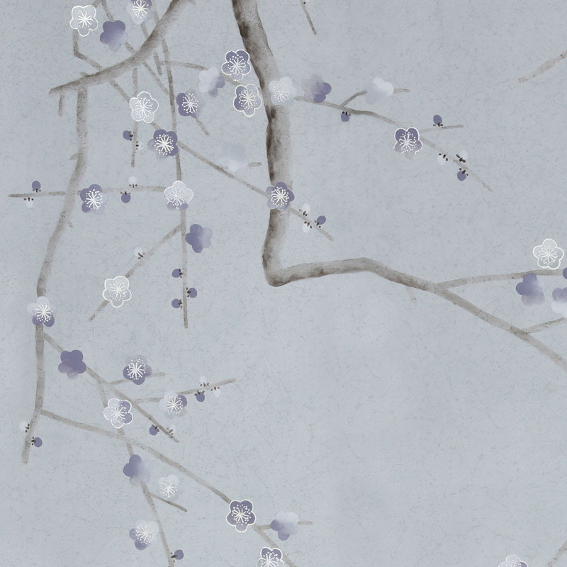 Обои ручная роспись Plum Blossom Special Colourway on Crackled Silver metallic silk Обои ручная роспись Plum Blossom Special Colourway on Crackled Silver metallic silk в Твери | Loft Concept