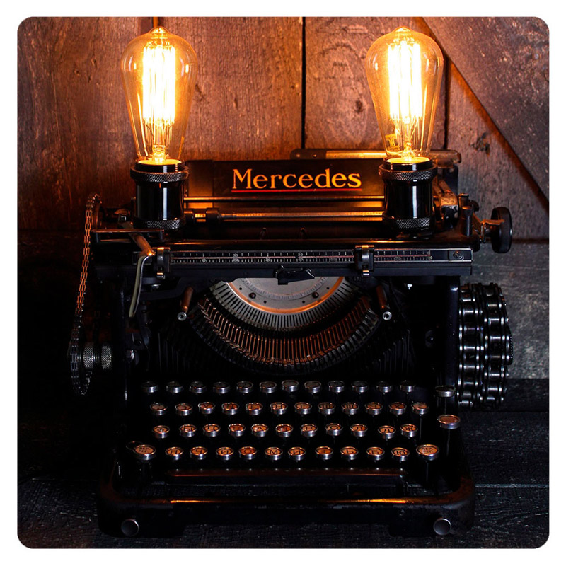 Настольная лампа Antique Typewriter Mercedes Черный Настольная лампа Antique Typewriter Mercedes Черный в Твери | Loft Concept