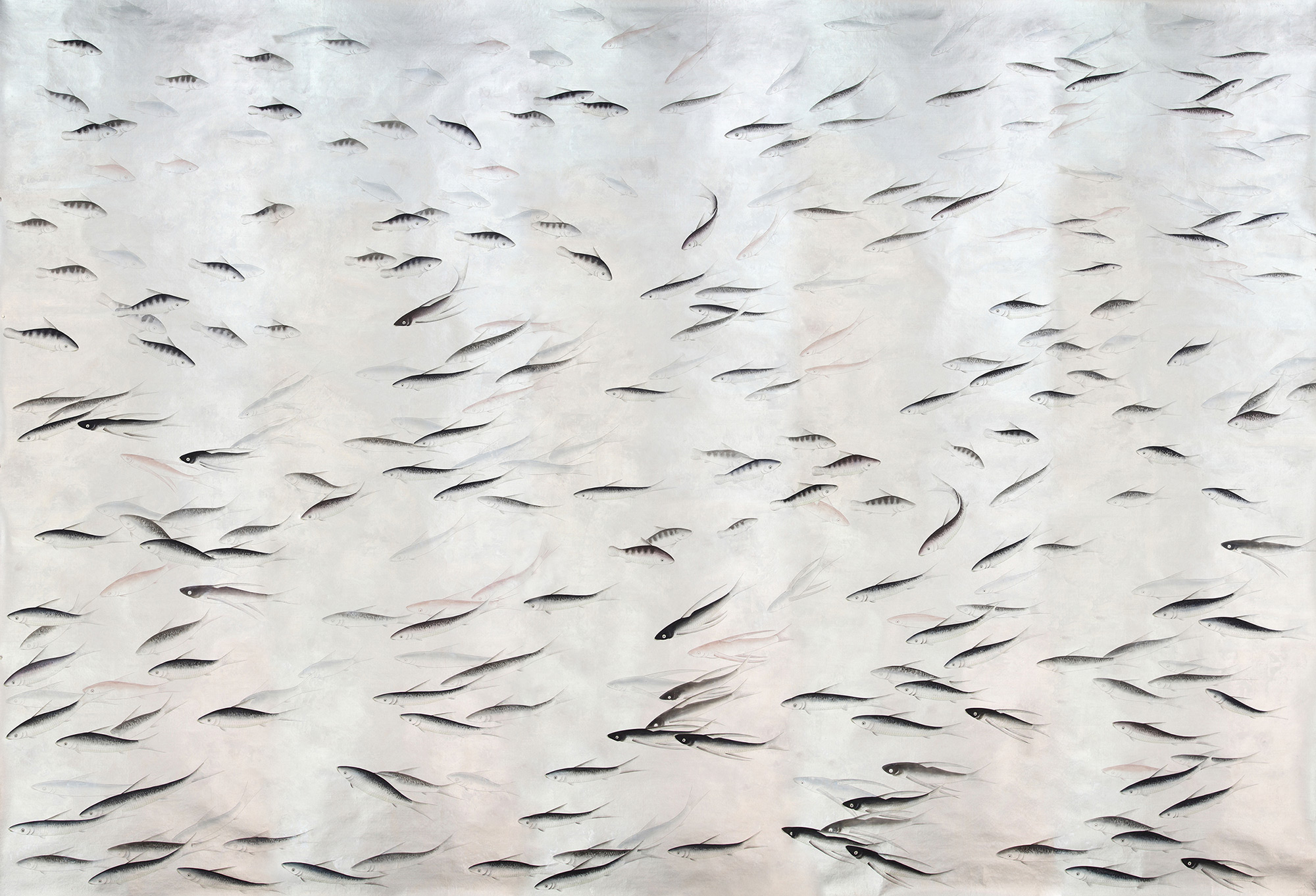 Обои ручная роспись Fishes Blue Pearl on Tarnished Silver gilded silk with pearlescent antiquing Обои ручная роспись Fishes Blue Pearl on Tarnished Silver gilded silk with pearlescent antiquing - постер Loft-Concept в Твери
