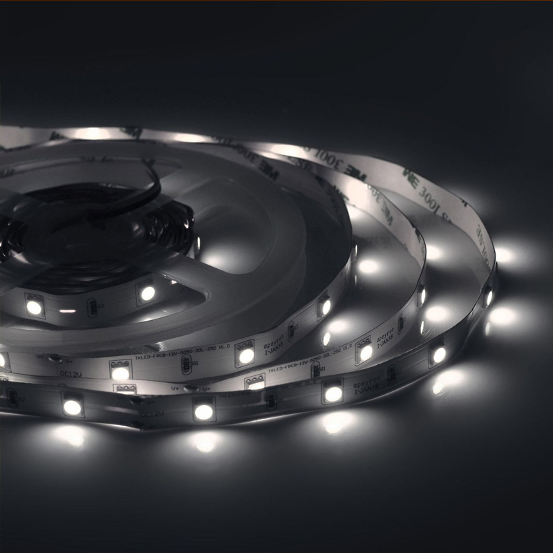 Светодиодная лента 7,2W/m 30LED/m 5050SMD холодный белый 5M Белый в Твери | Loft Concept 