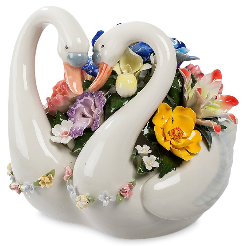 Статуэтка фарфоровая Лебеди с цветами Charming Statuette Белый Красный Голубой Желтый Сиреневый Розовый Статуэтка фарфоровая Лебеди с цветами Charming Statuette Белый Красный Голубой Желтый Сиреневый Розовый в Твери | Loft Concept