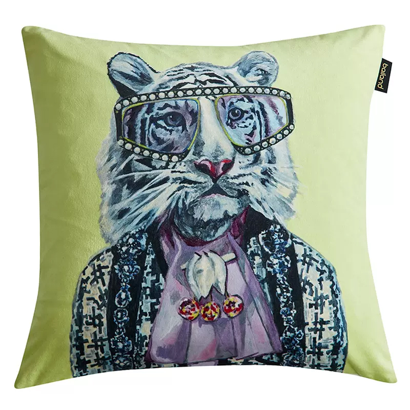 Декоративная подушка Стиль Gucci Tiger Cushion Green Салатовый Сиреневый Мульти Декоративная подушка Стиль Gucci Tiger Cushion Green Салатовый Сиреневый Мульти в Твери | Loft Concept