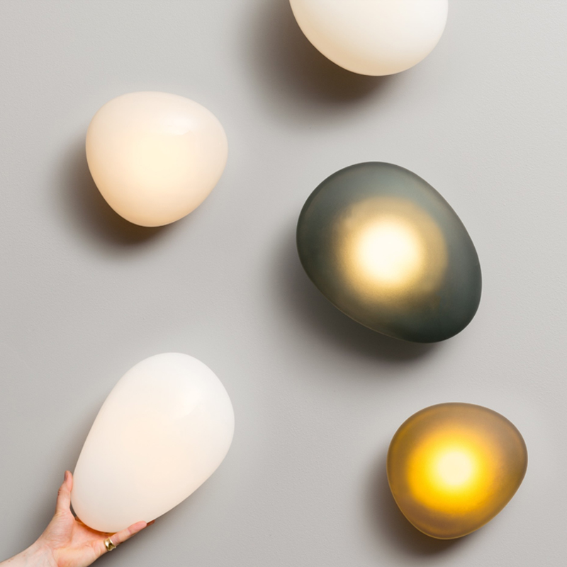 Бра ANDlight Pebble Ceiling Wall Белое матовое стекло Серый Янтарь (Amber) Бра ANDlight Pebble Ceiling Wall Белое матовое стекло Серый Янтарь (Amber) в Твери | Loft Concept
