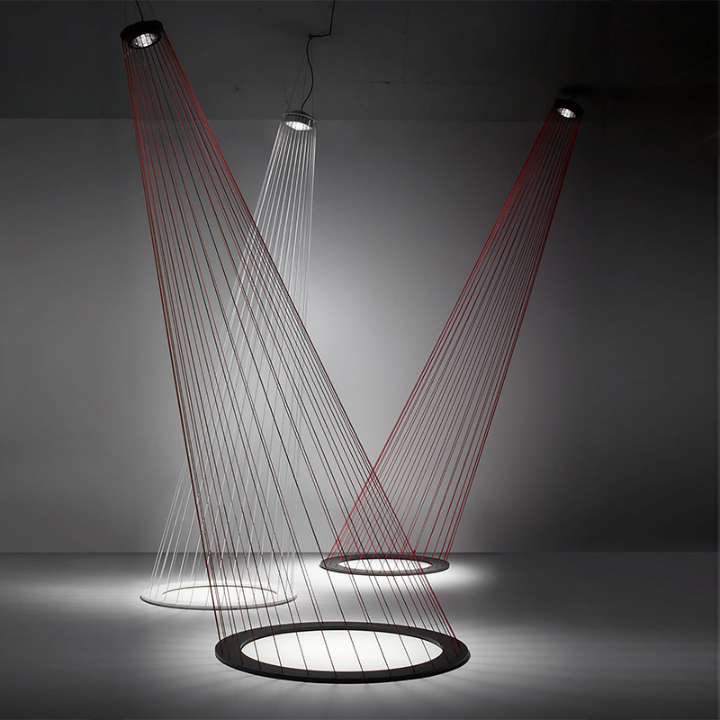 Люстра Ray Light Threads Object Lighting Красный Черный Люстра Ray Light Threads Object Lighting Красный Черный в Твери | Loft Concept