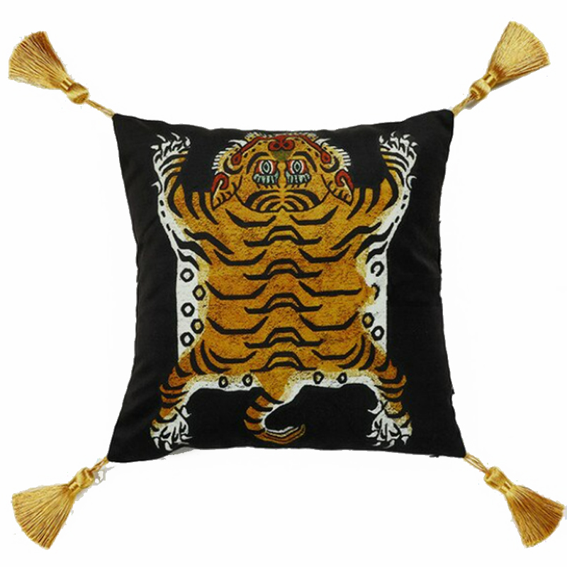 Черная Подушка Тибетский Тигр TIBETAN TIGER Бежевый Черный в Твери | Loft Concept 