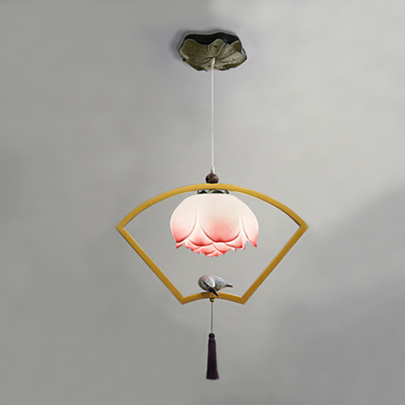 Подвесной светильник Bird with Tassel Fan Латунь Голубой Белый Розовый пастельный Подвесной светильник Bird with Tassel Fan Латунь Голубой Белый Розовый пастельный в Твери | Loft Concept