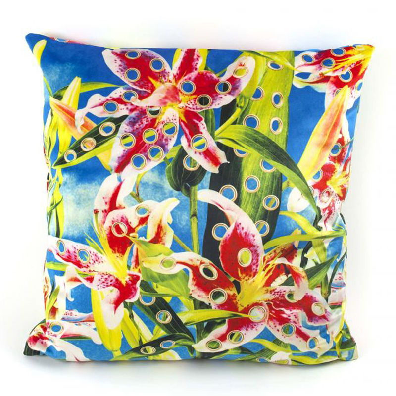 Подушка Seletti Cushion Flower with holes Мульти Подушка Seletti Cushion Flower with holes Мульти в Твери | Loft Concept