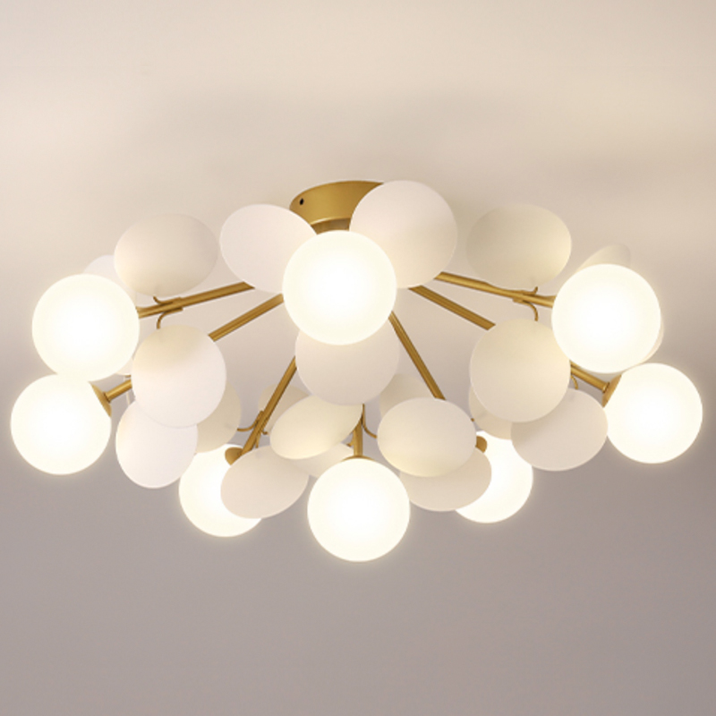 Люстра MATISSE Chandelier Aster Золотой Белый Светло-серый Люстра MATISSE Chandelier Aster Золотой Белый Светло-серый в Твери | Loft Concept