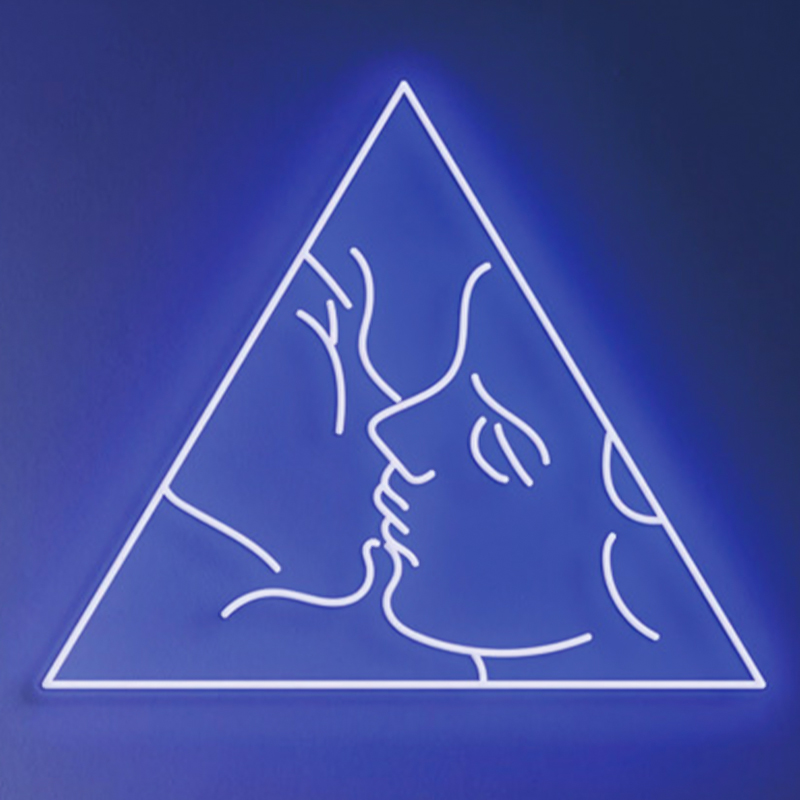 Неоновая настенная лампа Kiss Neon Wall Lamp Синий Синий Неоновая настенная лампа Kiss Neon Wall Lamp Синий Синий в Твери | Loft Concept