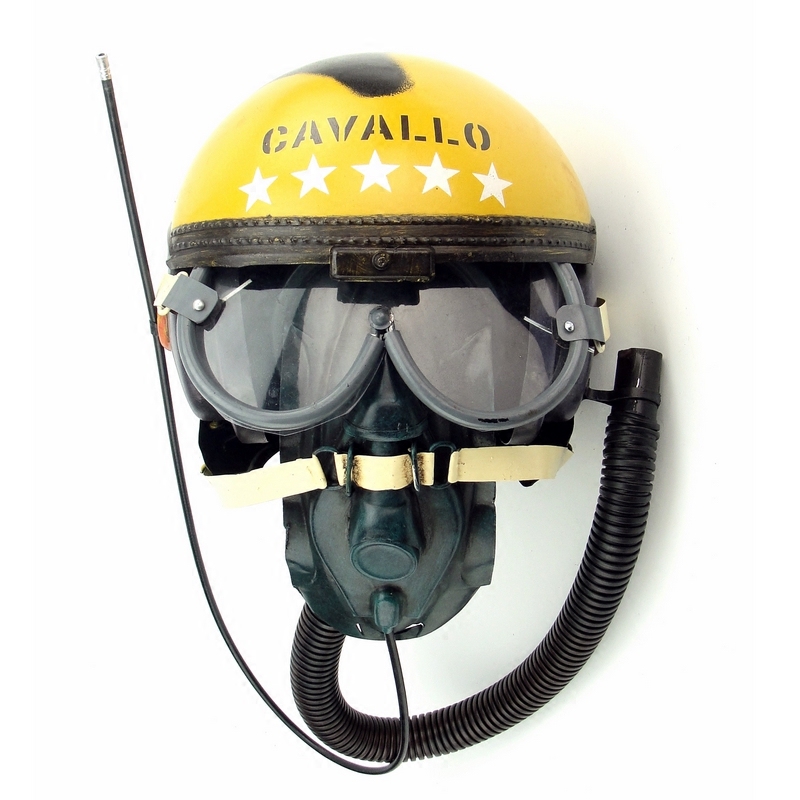Аксессуар на стену Helmet with Glasses Желтый Черный Аксессуар на стену Helmet with Glasses Желтый Черный в Твери | Loft Concept