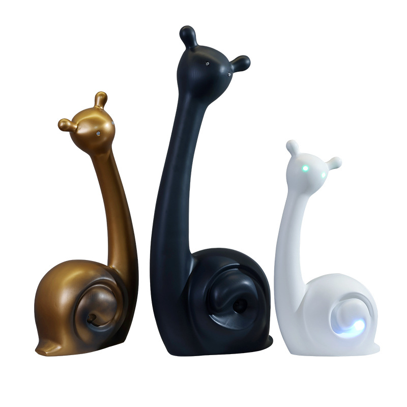 Настольная лампа в виде улитки Snail Lamp Белый Золотой Черный Настольная лампа в виде улитки Snail Lamp Белый Золотой Черный в Твери | Loft Concept