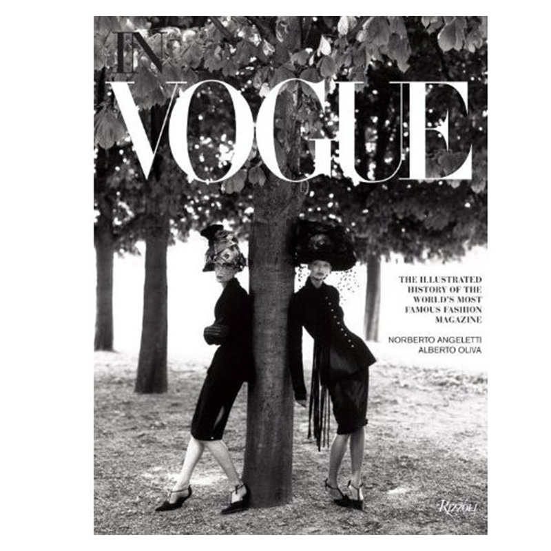 In Vogue: An Illustrated History of the World`s Most Famous Fashion Magazine In Vogue: An Illustrated History of the World`s Most Famous Fashion Magazine в Твери | Loft Concept