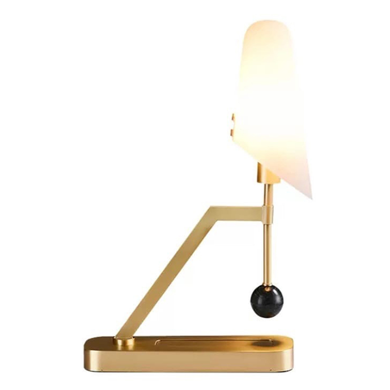 Настольная лампа Gold table lamp with stone Золотой Белый Настольная лампа Gold table lamp with stone Золотой Белый в Твери | Loft Concept