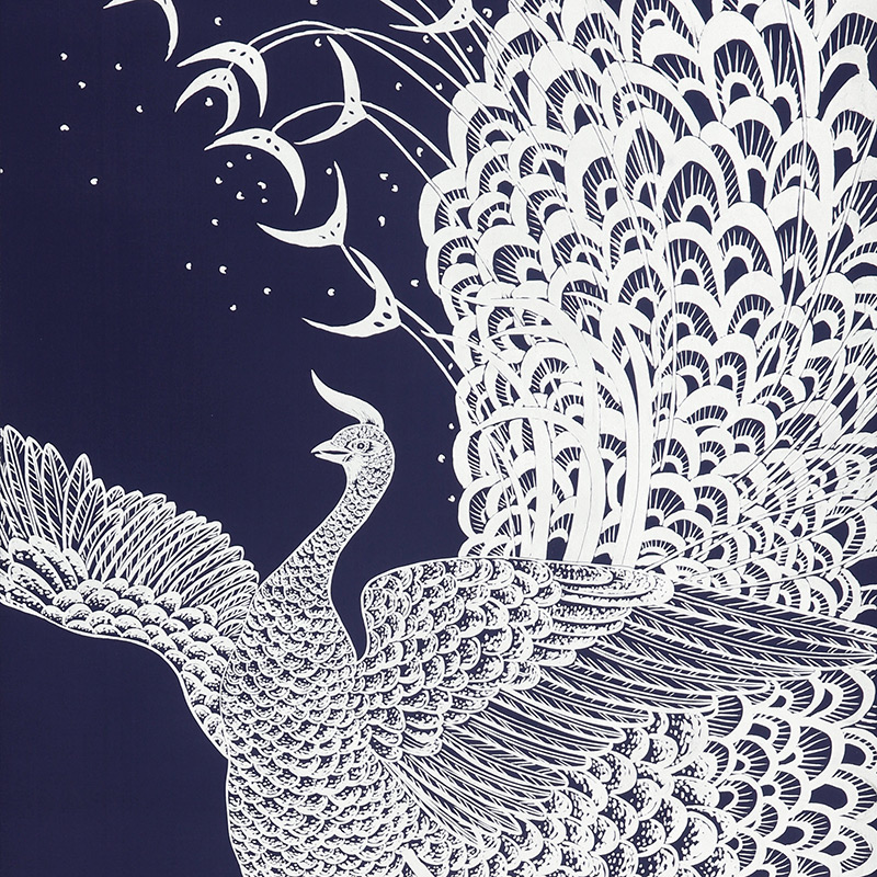 Обои ручная роспись в стиле Арт-деко Whistler Peacocks Special Colourway on Empire Blue dyed silk Обои ручная роспись в стиле Арт-деко Whistler Peacocks Special Colourway on Empire Blue dyed silk в Твери | Loft Concept
