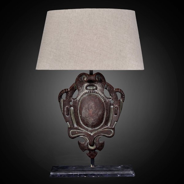 Настольная лампа RH Parisian Iron Shield Table Lamp Коричневый Настольная лампа RH Parisian Iron Shield Table Lamp Коричневый в Твери | Loft Concept