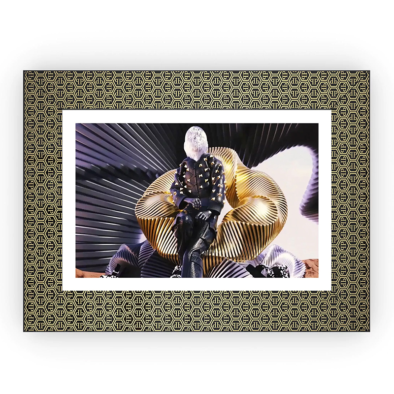 Экран Philipp Plein PP GLASS NFT XL 65 дюймов Золотой Черный Зеркало Экран Philipp Plein PP GLASS NFT XL 65 дюймов Золотой Черный Зеркало в Твери | Loft Concept