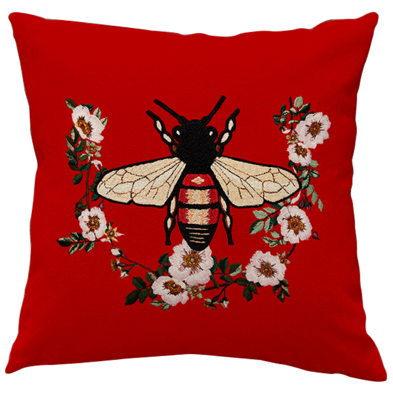 Декоративная подушка Стиль Gucci Bee Red Красный Бежевый Черный Декоративная подушка Стиль Gucci Bee Red Красный Бежевый Черный в Твери | Loft Concept