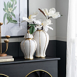 Ваза с золотыми полосами на белом фоне Chinoiserie Ceramics варинант исполнения - 1 | Loft Concept в Твери