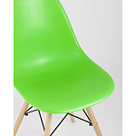 Пластиковый стул на ножках из массива бука Eames Light Green варинант исполнения - 2 | Loft Concept в Твери