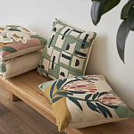 Подушка декоративная зеленого цвета с геометрическим рисунком Divine Abstractions варинант исполнения - 5 | Loft Concept в Твери