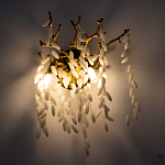 Бра золотого цвета с ветвями и белыми овальными стеклянными подвесками Droplet Chandelier варинант исполнения - 2 | Loft Concept в Твери