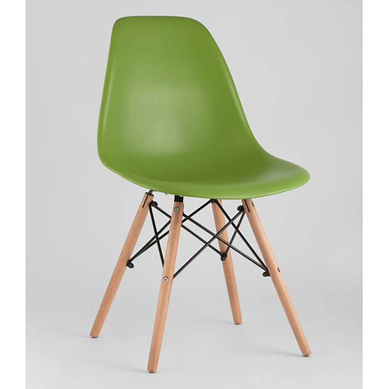 Пластиковый стул на ножках из массива бука Eames Green Зеленый Древесина в Твери | Loft Concept 