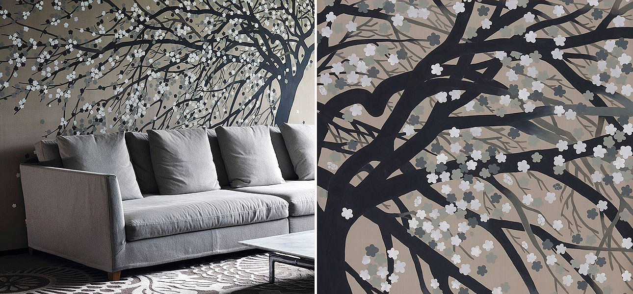 Обои ручная роспись Windswept Blossom Colourway SC-53 on Lead Grey dyed silk Обои ручная роспись Windswept Blossom Colourway SC-53 on Lead Grey dyed silk - Loft-Concept в Твери