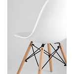 Пластиковый стул на ножках из массива бука Eames White  варинант исполнения - 3 | Loft Concept в Твери