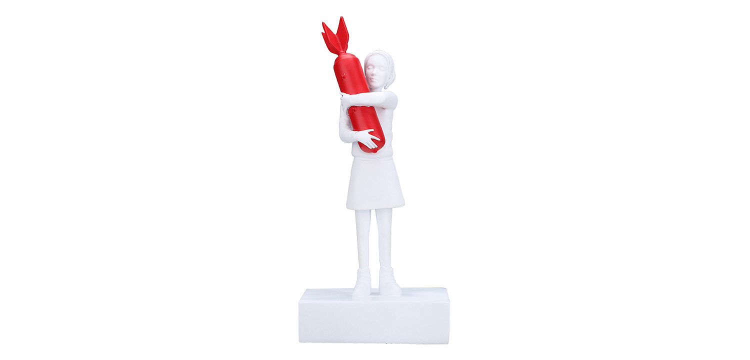 Статуэтка Banksy Bomb Hugger Sculpture Red Статуэтка Banksy Bomb Hugger Sculpture Red - Loft-Concept в Твери