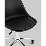 Офисный стул на металлическом основании EGGERY Black пластик варинант исполнения - 2 | Loft Concept в Твери