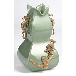 Ваза зеленого цвета из фарфора с бронзовыми ручками в виде драконов и рельефным цветочным декором Eden Garden porcelain and bronze варинант исполнения - 2 | Loft Concept в Твери