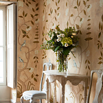 Обои ручная роспись Gustavian Tree of Life Special Colourway on Edo custom white painted silk варинант исполнения - 1 | Loft Concept в Твери