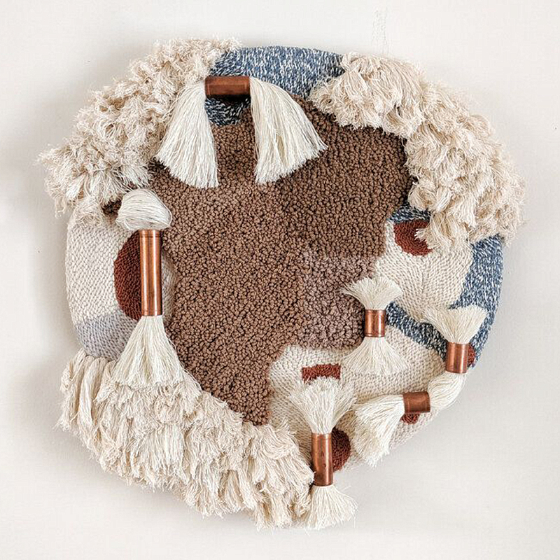 Тканый вручную Круглый абстрактный гобелен Seabed Коричневый Бежевый в Твери | Loft Concept 