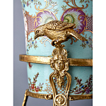 Ваза из голубого фарфора с рисунком птиц и цветов и декоративными элементами Blue Garden варинант исполнения - 11 | Loft Concept в Твери