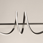 Люстра линейная черного цвета с волнообразным металлическим элементом Luke Lampco Tracer Lamp варинант исполнения - 3 | Loft Concept в Твери