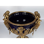 Чаша темно-синего цвета с фигурками ангелов и рельефным декором Eden Garden porcelain and bronze варинант исполнения - 8 | Loft Concept в Твери