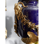 Подсвечник из темно-синего фарфора с бронзовыми элементами и цветами Eden Garden варинант исполнения - 7 | Loft Concept в Твери