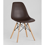 Пластиковый стул на ножках из массива бука Eames Brown варинант исполнения - 1 | Loft Concept в Твери