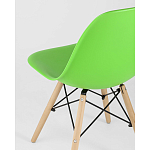 Пластиковый стул на ножках из массива бука Eames Light Green варинант исполнения - 3 | Loft Concept в Твери