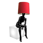 Лампа MANNEQUIN LAMP с абажуром девушка на кресле варинант исполнения - 2 | Loft Concept в Твери