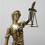 Статуэтка бронзовая Фемида Bronze Goddess варинант исполнения - 1 | Loft Concept в Твери