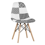 Пластиковый стул на ножках из массива бука Eames Черно-Белый Пэчворк варинант исполнения - 1 | Loft Concept в Твери