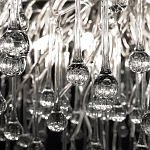 Люстра подвесная с прозрачными стеклянными подвесками в форме капель Диаметр 80 см Droplet Chandelier варинант исполнения - 10 | Loft Concept в Твери